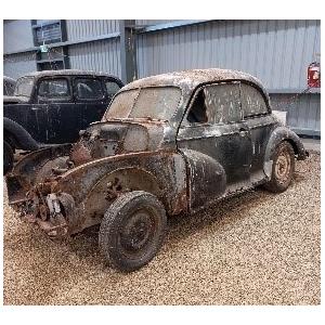 Morris Minor -
No Ownership Papers - Dead Plates